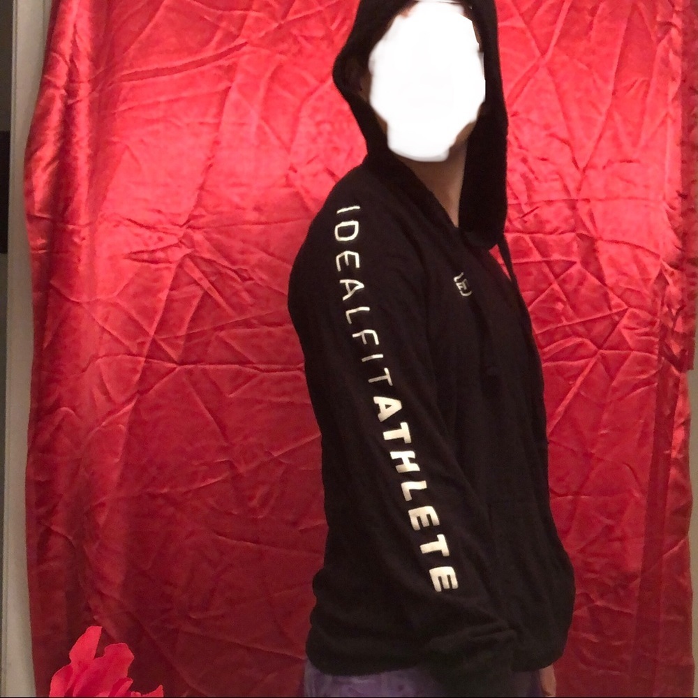 NWT Black sweatshirt with hoodie —#83 - Picture 5 of 9